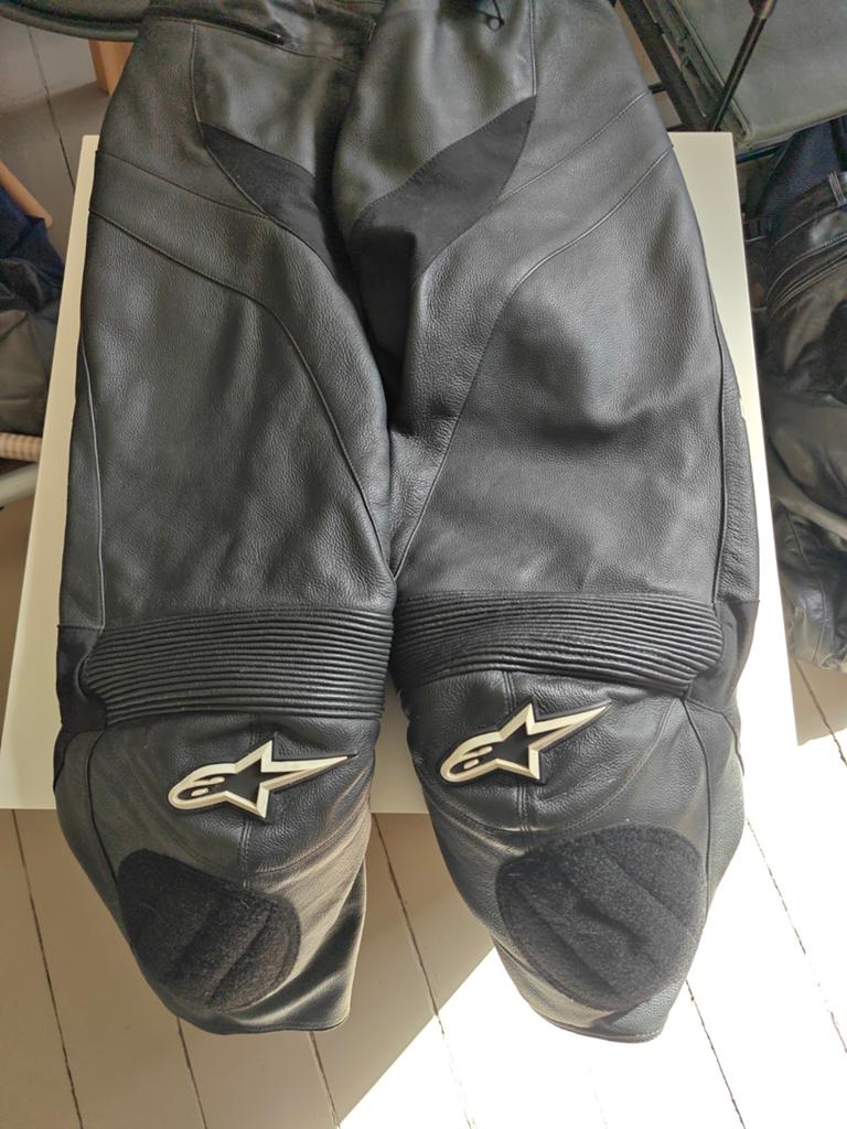 Alpinestars leren broek, Motoren, Ophalen