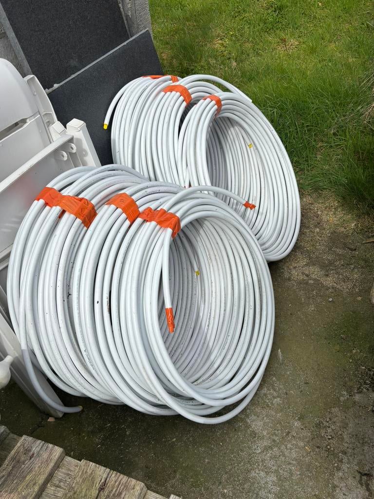 Overschot vloerverwarmingsbuizen, Doe-het-zelf en Bouw, Buizen en Afvoer, Ophalen, Nieuw, Minder dan 2 meter