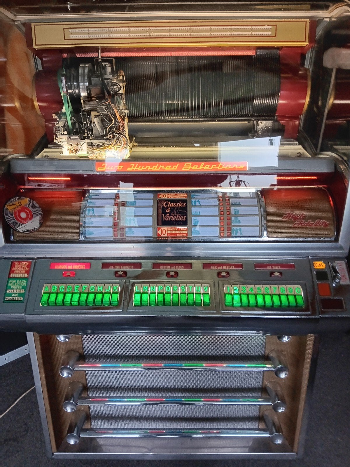 jukebox seeburg V200, Enlèvement, Seeburg