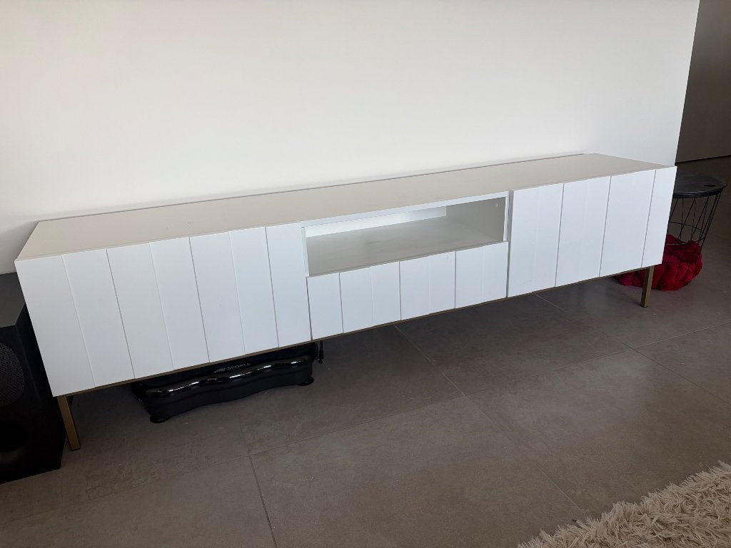 Tv meubel wit glans met goud, Huis en Inrichting, Ophalen, 100 tot 150 cm, 150 tot 200 cm, Glans wit met gouden pootjes