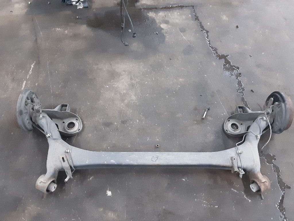 ACHTERAS Seat Ibiza ST (6J8) (01-2010/07-2016), Gebruikt, Mevr. I. Hauben, Rue de l'Espoir 34 34
4030  GRIVEGNÉE, BE, Info@Collignon.be