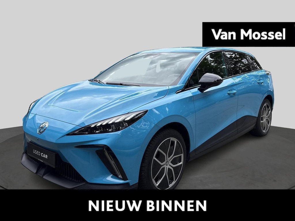 MG MG4 64 kWh Luxury, Auto's, MG, Automaat, Gebruikt, 1675 kg, 5 deurs