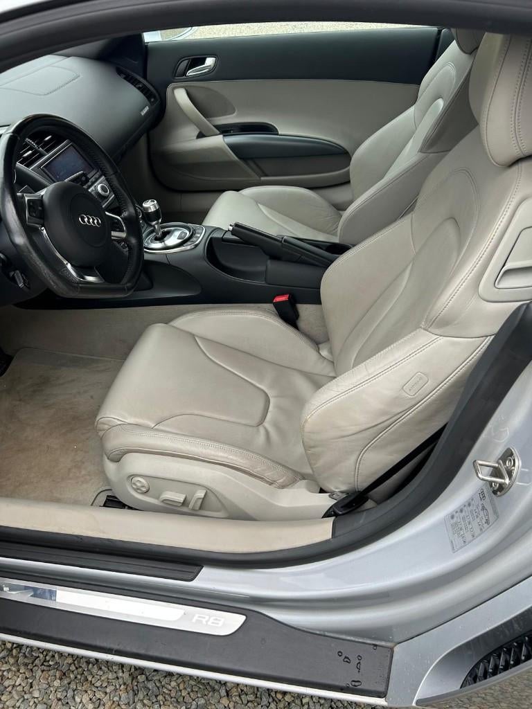 Audi R8, Autos, Cuir, Argent ou Gris, Achat, Entreprise