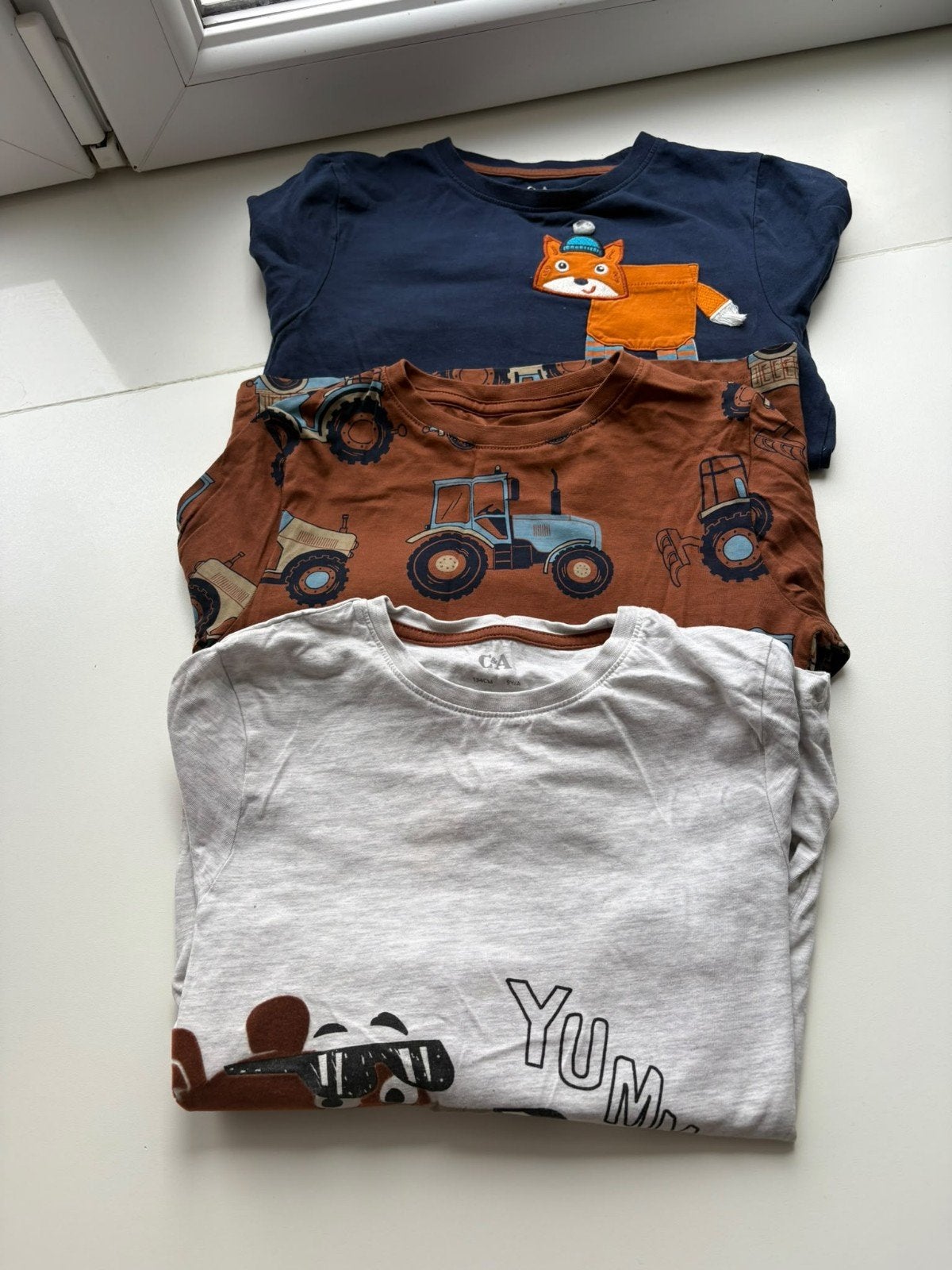 t-shirt pour garçon, Kinderen en Baby's, Ophalen, Zo goed als nieuw, Maat 134