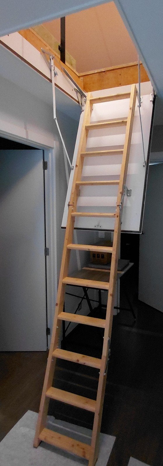Zoldertrap 120x70cm, Doe-het-zelf en Bouw, Ophalen, Gebruikt, Trap, Opvouwbaar of Inschuifbaar