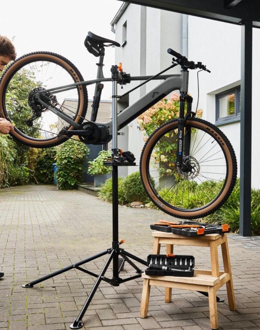 Fietsmontagestandaard, Fietsen en Brommers, Ophalen, Zo goed als nieuw
