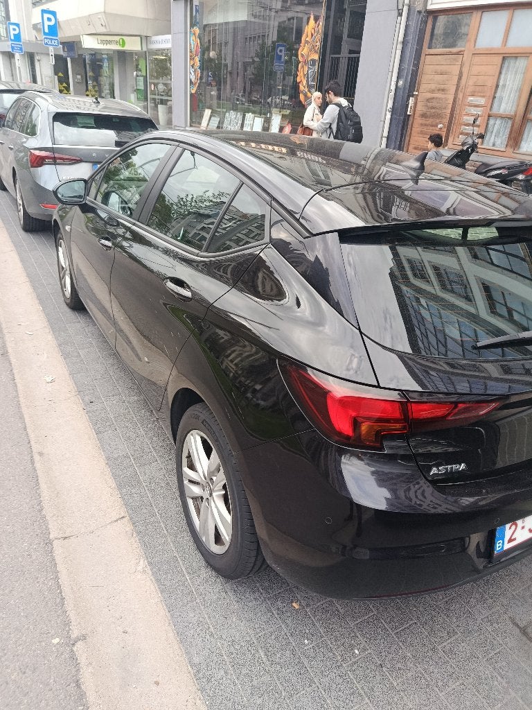 Opel Astra essence 1.0L turbo, Achat, Euro 6, Boîte manuelle, Noir