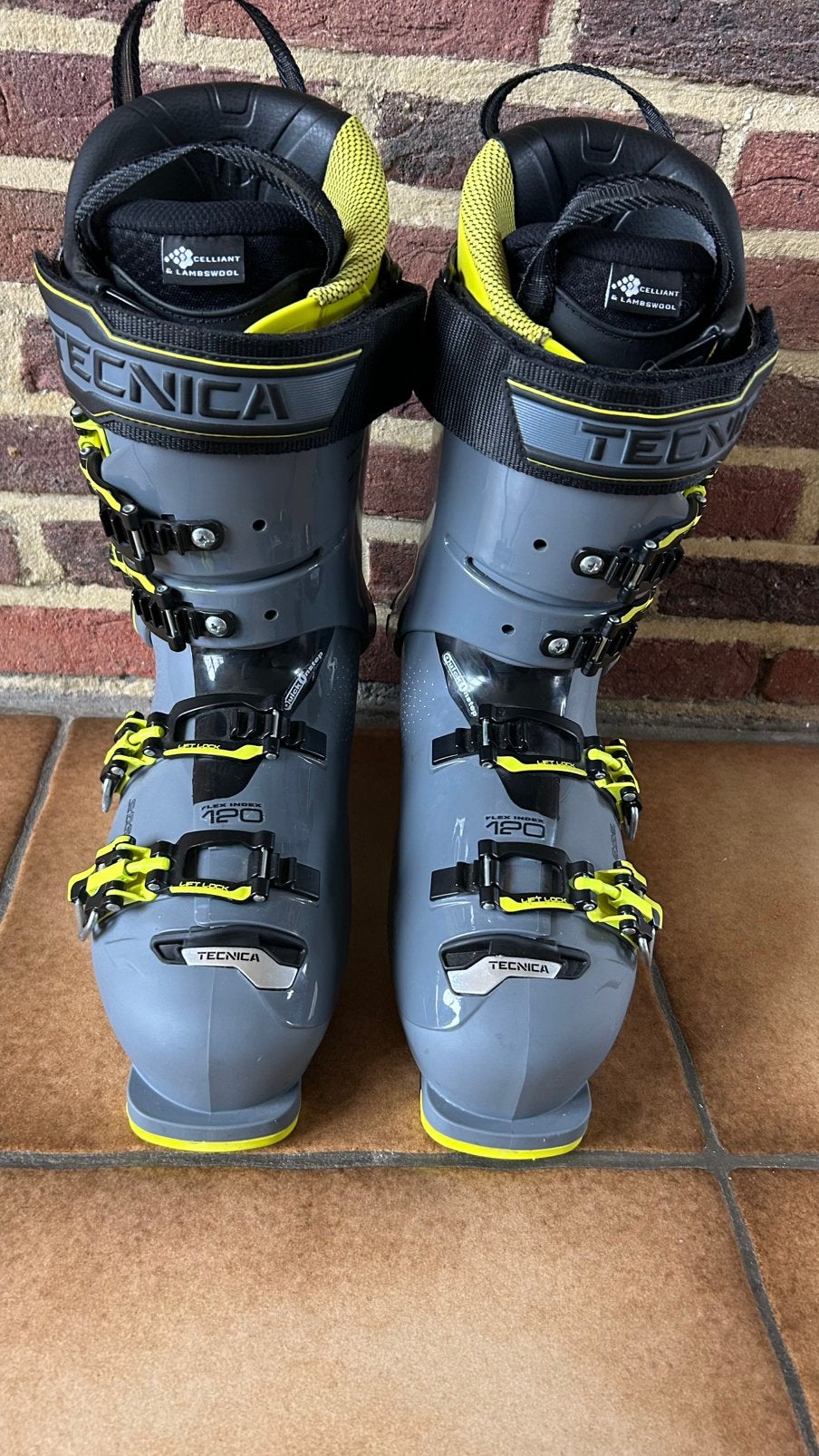 Zo goed als nieuwe Technica Mach 1 Skischoenen-Maat 42-42.5, Sport en Fitness, Overige merken, Schoenen, Ophalen of Verzenden