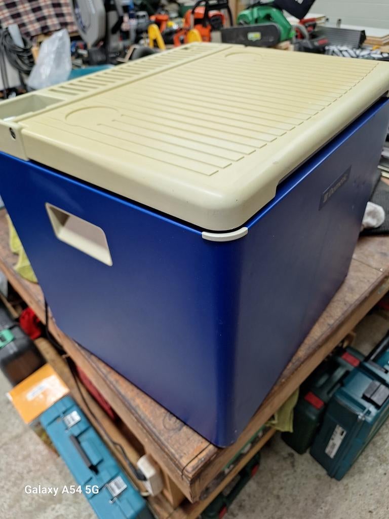 Frigo  12V   220V  ou gaz, Ophalen
