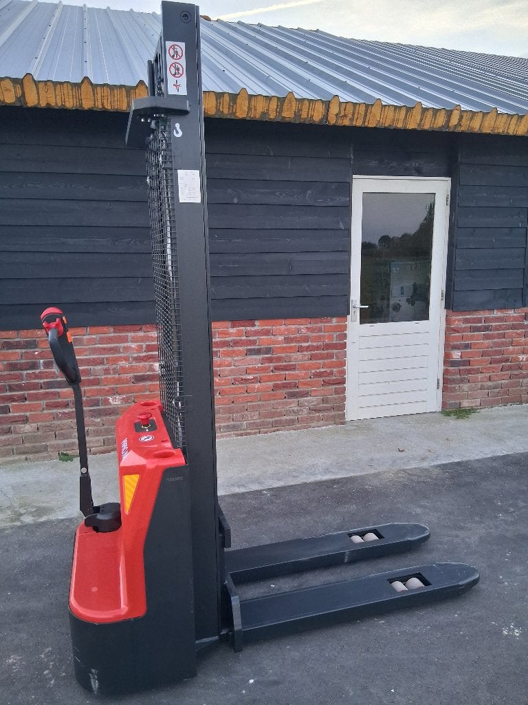 Stapelaar 3600 mm 1500 kg hefvermogen, Articles professionnels, Machines & Construction | Chariots élévateurs & Transport interne