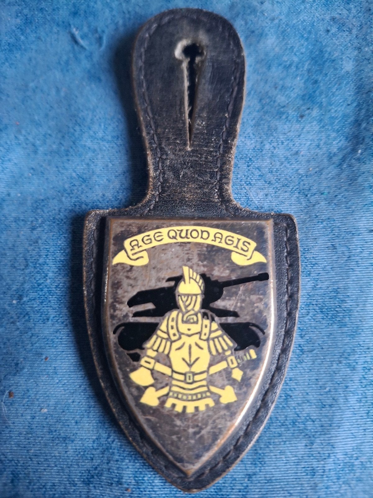 Cintre de poitrine, Envoi
