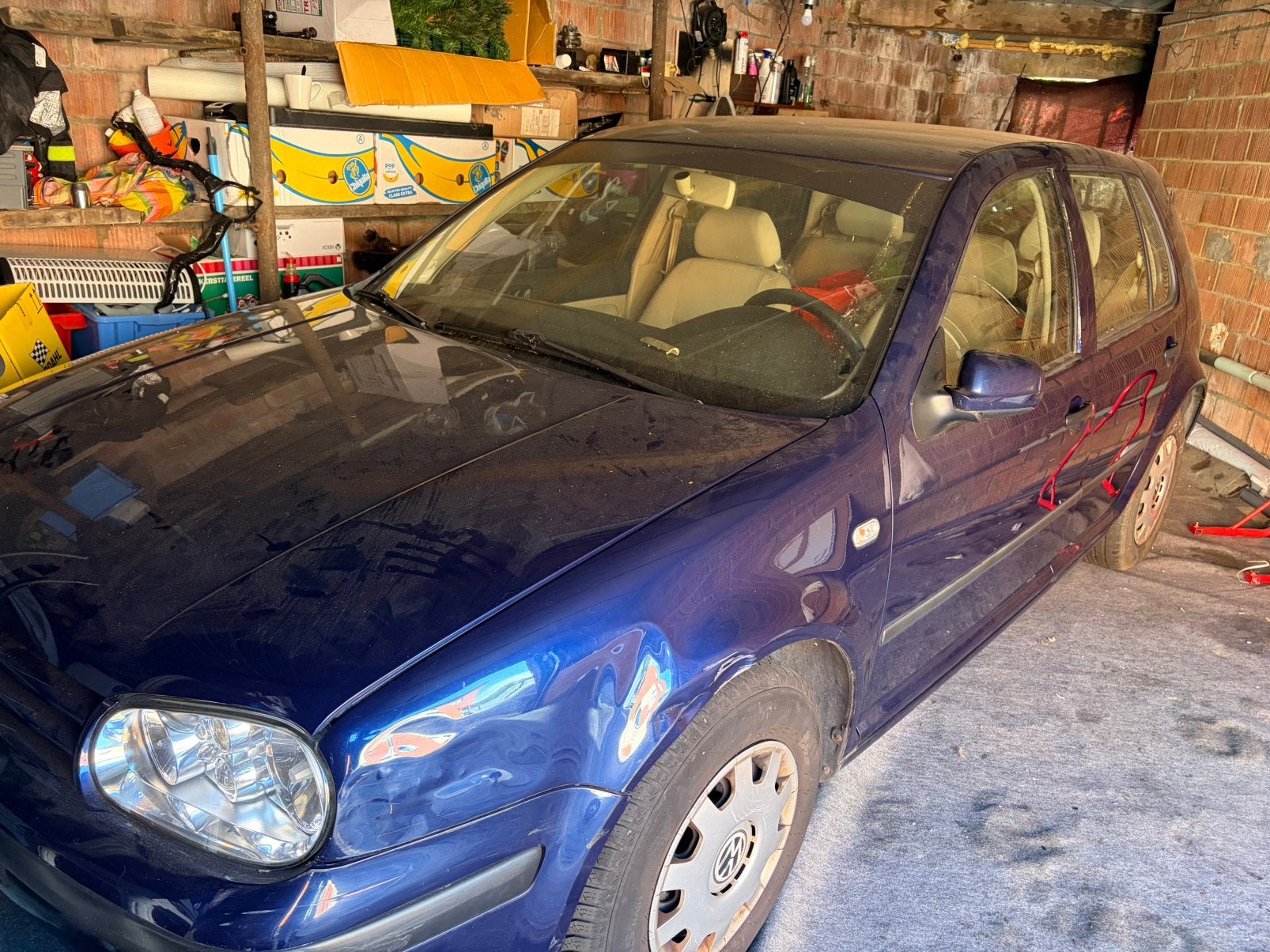 Golf 4, Enlèvement, Gauche