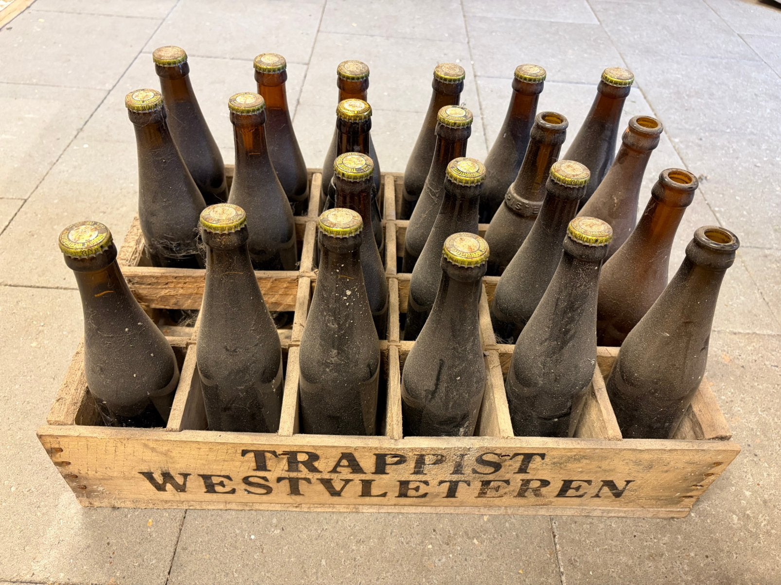 Westvleteren 12 - zeker 20 jaar oud, Verzamelen, Biermerken, Ophalen, Gebruikt