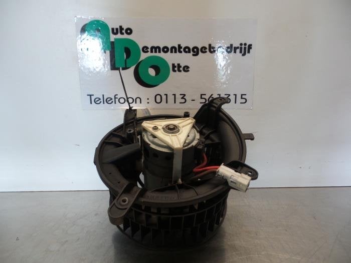 Moteur de ventilation chauffage d'un Mercedes E-Klasse (E-Kl, 3 mois de garantie, Utilisé, -, -