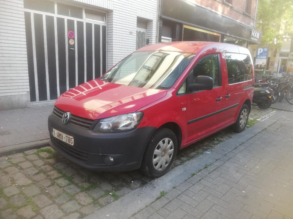 Volkswagen Caddy 1.6 tdi, Autos, Camions, Rouge, Euro 5, 2 places, Noir