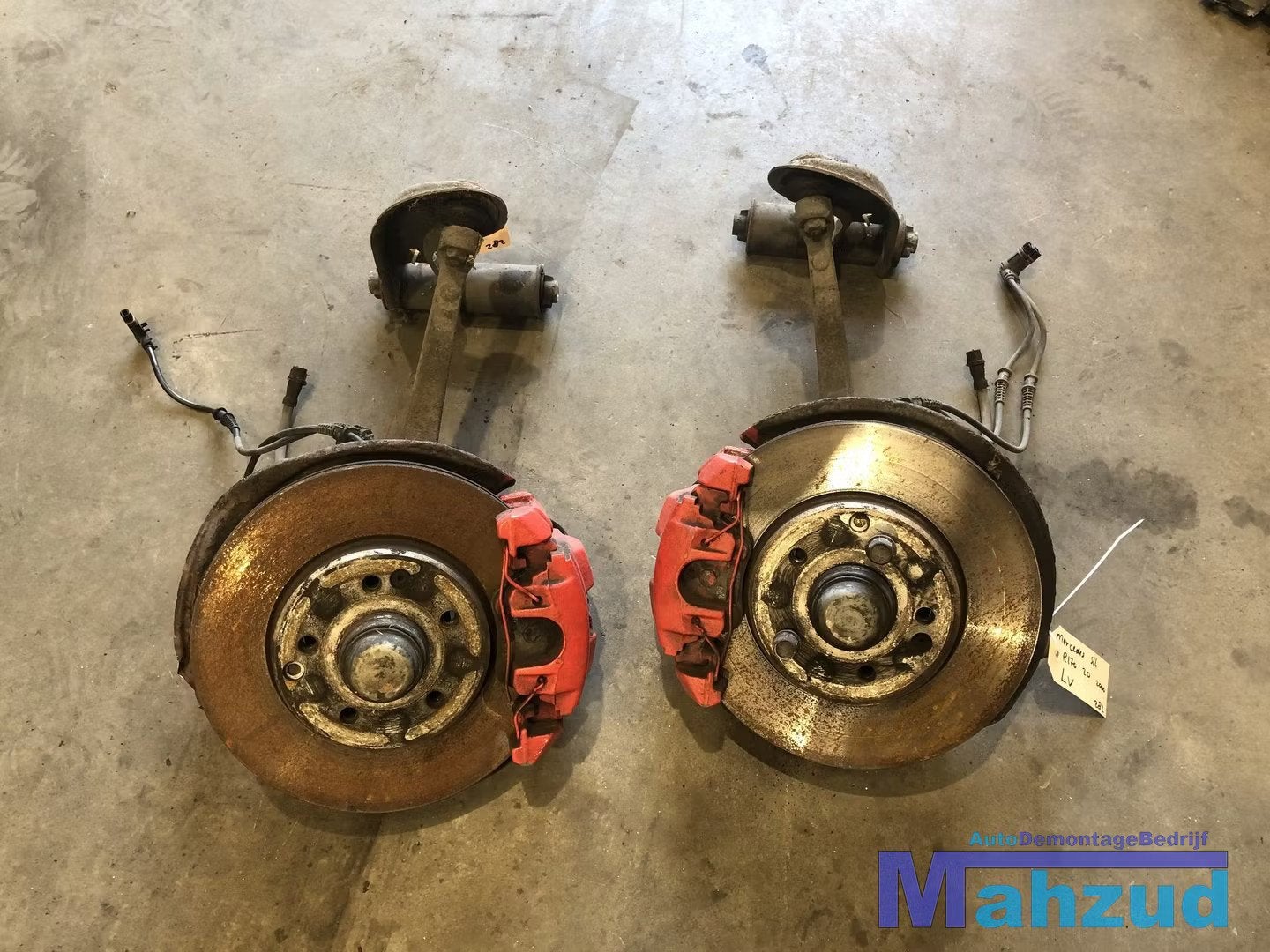 Mercedes SLK R170 Links rechts voor fuseelager wiellager, Auto-onderdelen, Gebruikt, Mercedes-Benz AG, Mercedes-Benz, Mercedesstrasse 120
70372  Stuttgart, DE