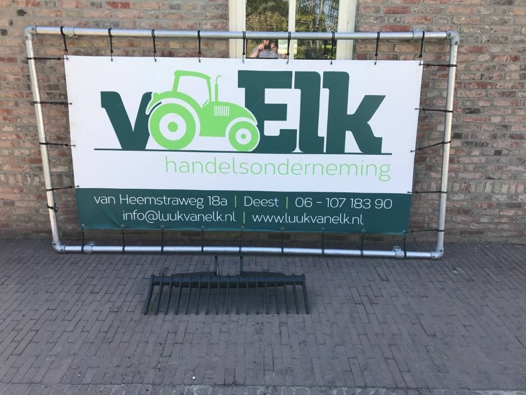 Nieuwe Egaliseerhark / Hark CW00 en CW05 voor Minigraver, Articles professionnels, Excavatrice