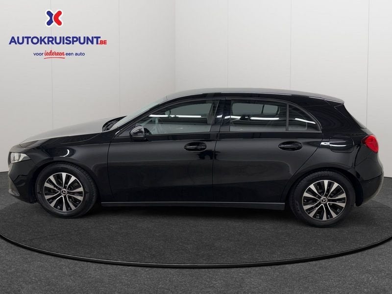 Mercedes-Benz Classe A 180 i Essential Line, Auto's, Stof, Gebruikt, Euro 6, 4 cilinders