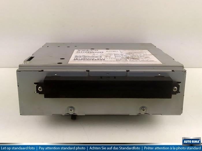 Lecteur CD d'un Volvo V50, Autos : Pièces & Accessoires, Électronique & Câbles, Volvo, Utilisé, 3 mois de garantie, Enlèvement ou Envoi