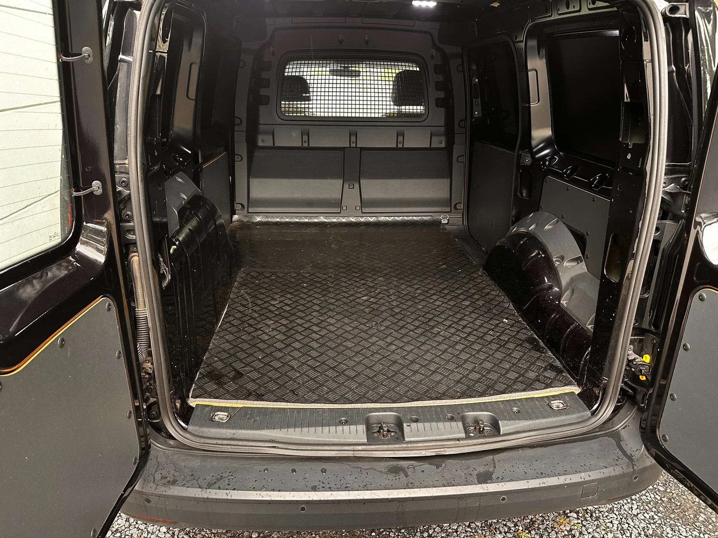 Volkswagen Caddy Maxi 1.5 TSI Business DSG, Achat, https://public.car-pass.be/vhr/0bac16a3-a595-40f6-adc0-b960d63ae7e1, Euro 6