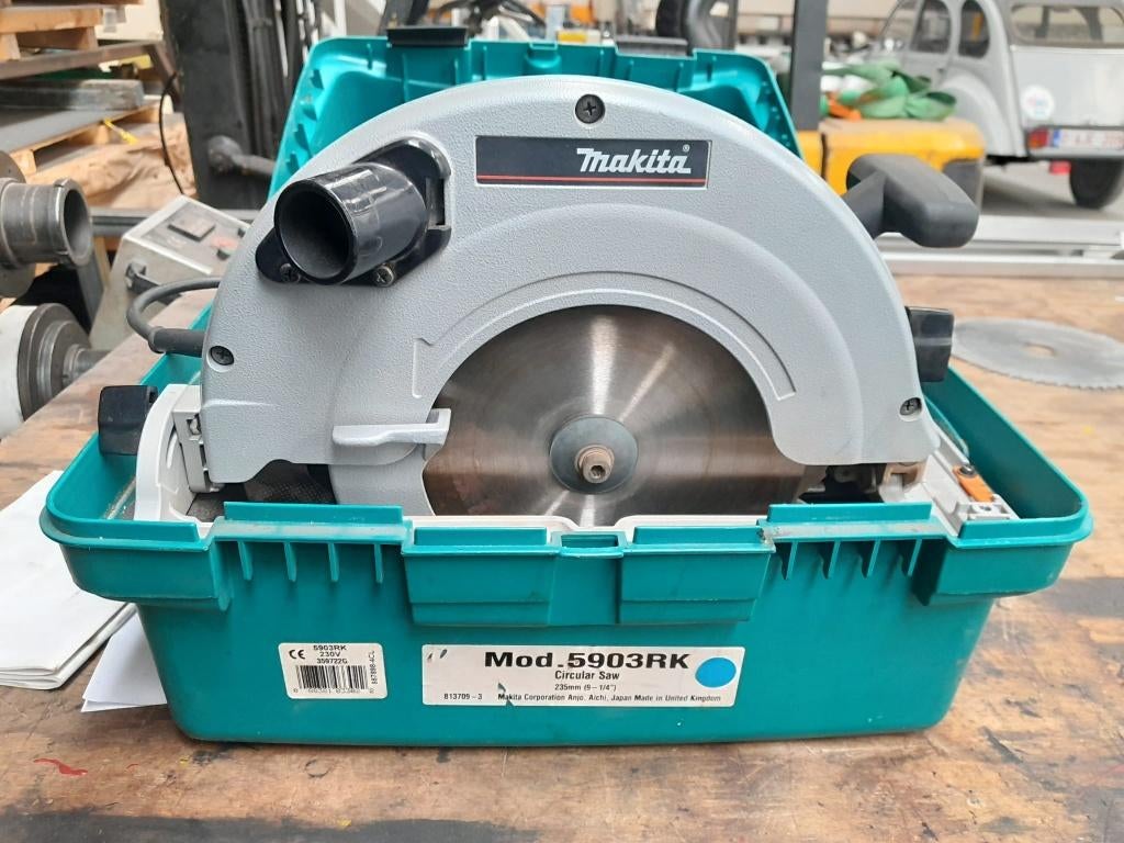 Cirkelzaag Makita 5903R, Doe-het-zelf en Bouw, Ophalen, Cirkelzaag, 70 mm of meer, Zo goed als nieuw