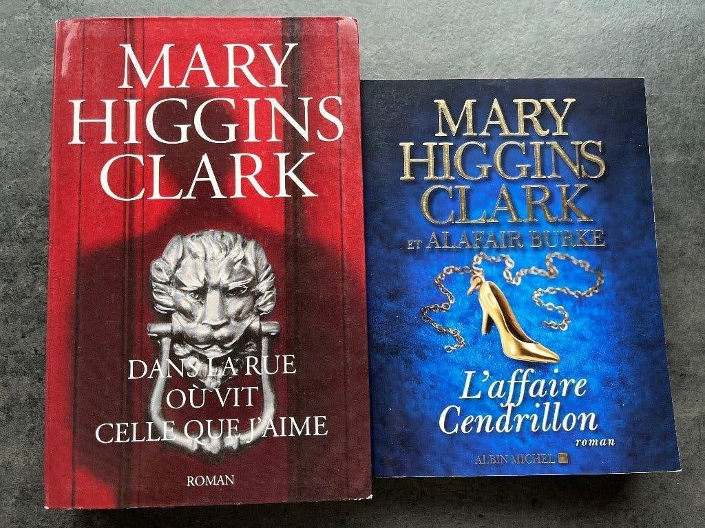 27 Livres Mary Higgins Clark: 18 poche et 9 grand format, Livres, Enlèvement, Utilisé, Mary Higgins Clark