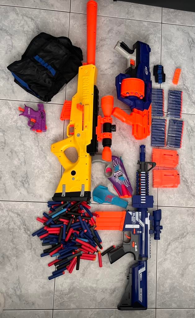 Nerf geweren- extra kogels, vest, Ophalen of Verzenden, Zo goed als nieuw