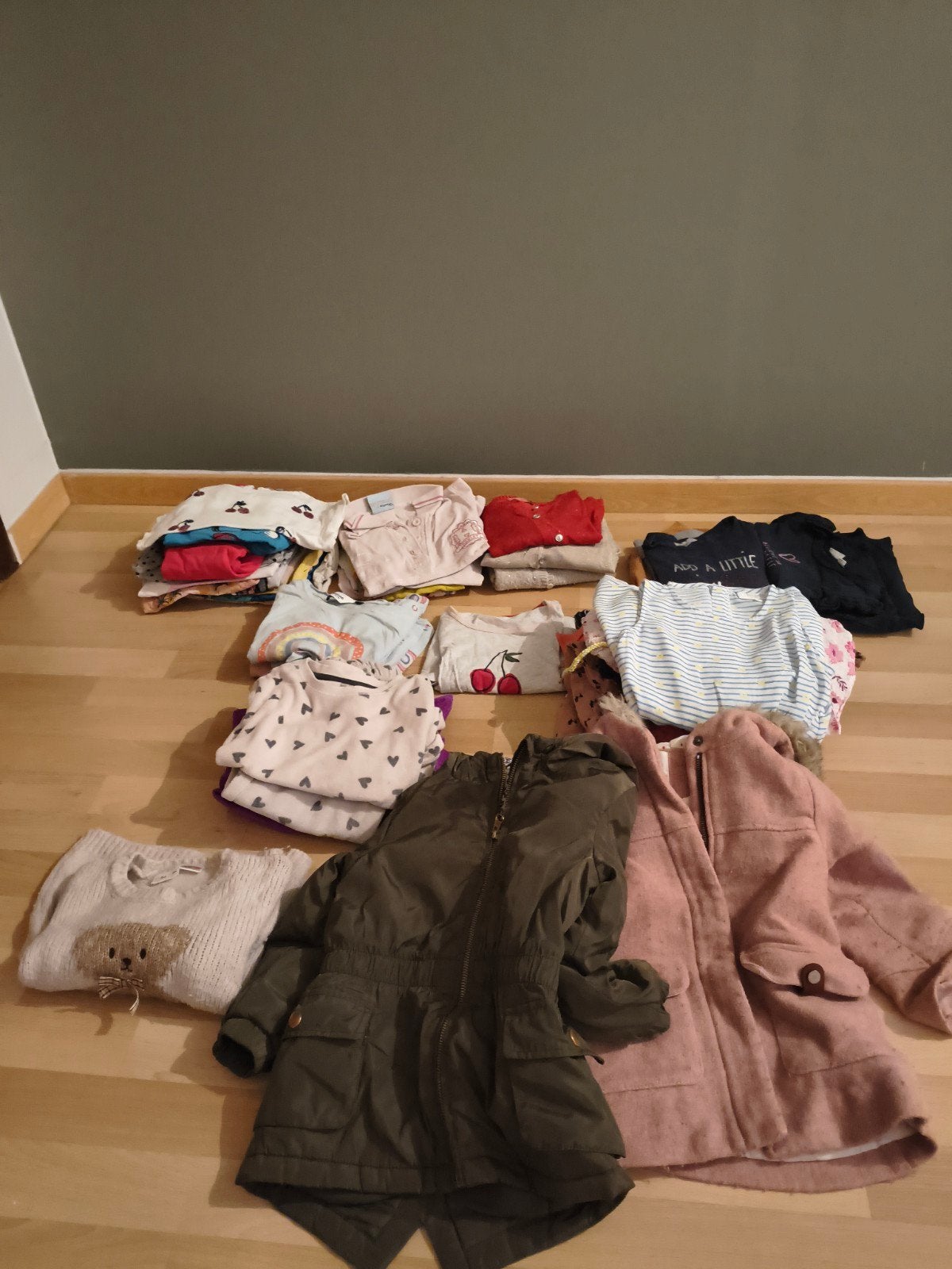 kinderkledij meisje laat 104, Enlèvement