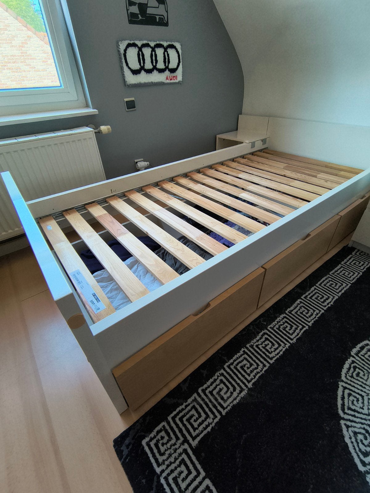 1 persoonsbed met lattenbodem bed, Ophalen