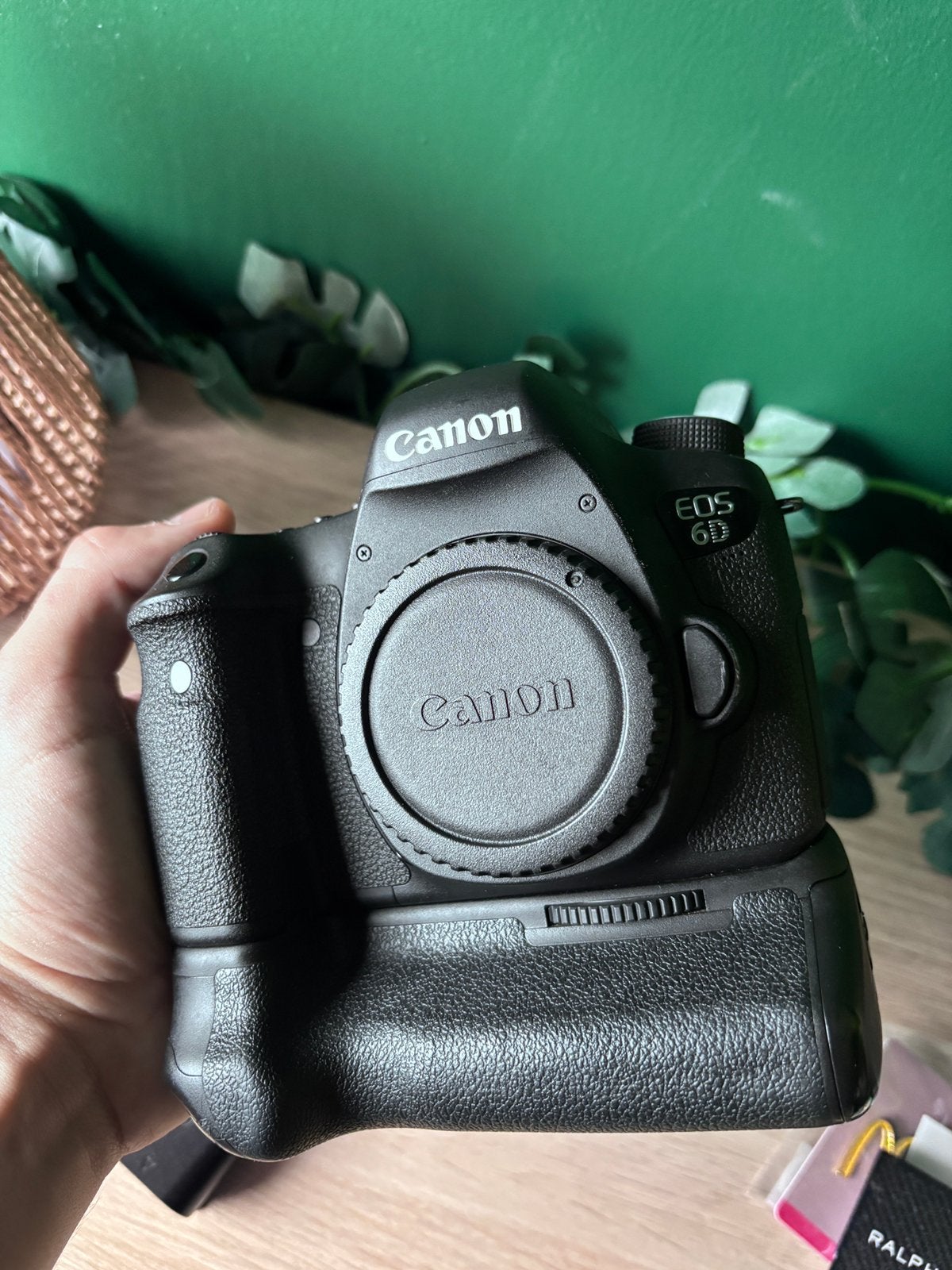Canon EOS 6D Body + Batterygrip, TV, Hi-fi & Vidéo, Sans zoom optique, Enlèvement ou Envoi, Canon, Batterie