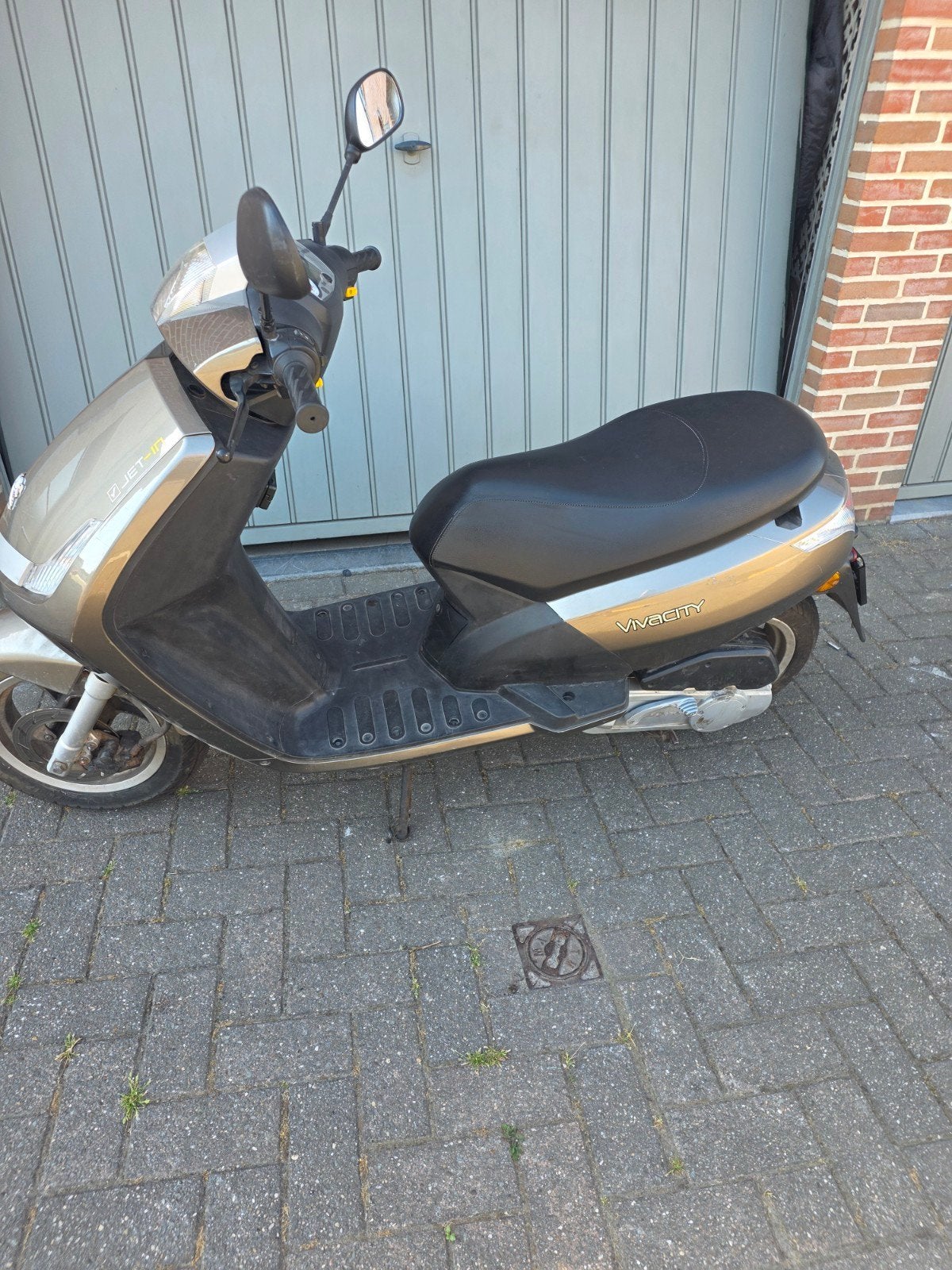 Peugeot vivacity b klasse 2takt, Fietsen en Brommers, Scooters | Peugeot, Ophalen of Verzenden, Vivacity