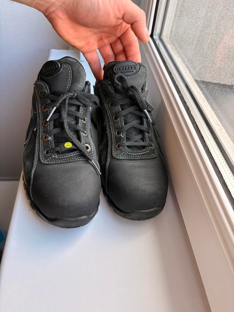 diadora, Ophalen of Verzenden, Zo goed als nieuw