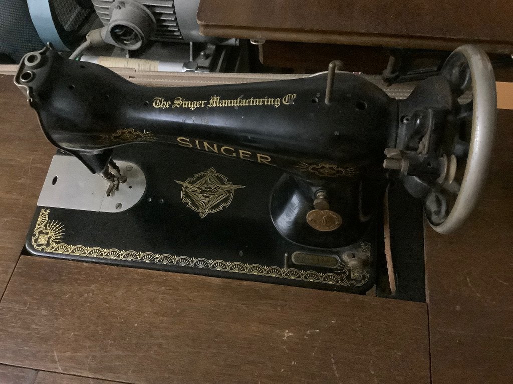 Très belle machine à coudre mécanique Singer sur table, Enlèvement, Utilisé, Machine à coudre, Singer