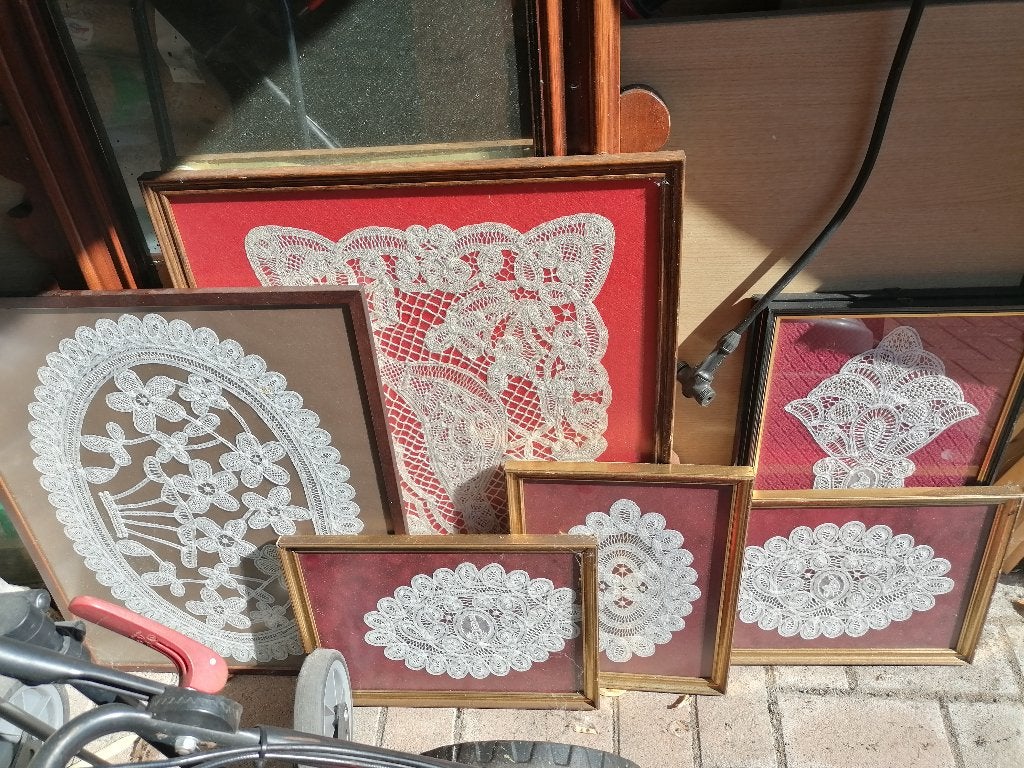kantwerk in kaders 8 stuks, Hobby en Vrije tijd, Ophalen, Zo goed als nieuw