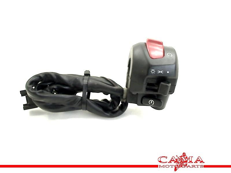 COMMUTATEUR DROIT Suzuki GSX R 750 1996-1999 SRAD (GSXR750), Dhr. S. di Majo, Utilisé, Info@cama-motorparts.nl, P.J. Troelstraweg 8 8
3144 CX  MAASSLUIS, NL