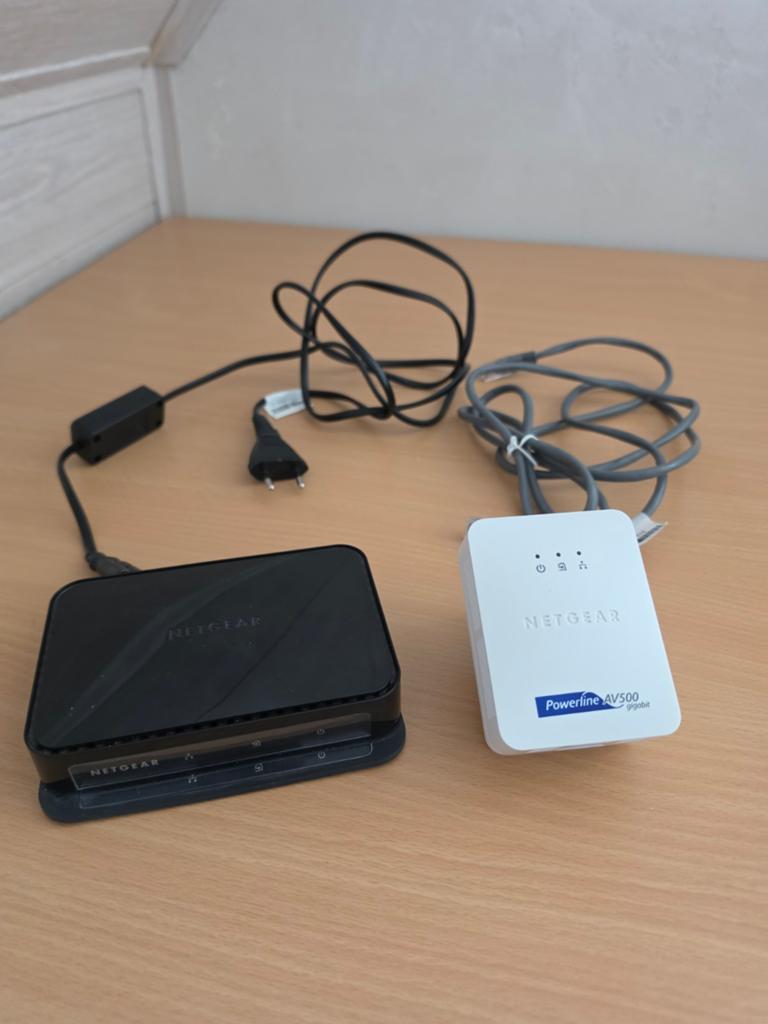Netgear Powerline AV Adapter set + switch, Computers en Software, Powerlines, Ophalen of Verzenden, Gebruikt, Netgear