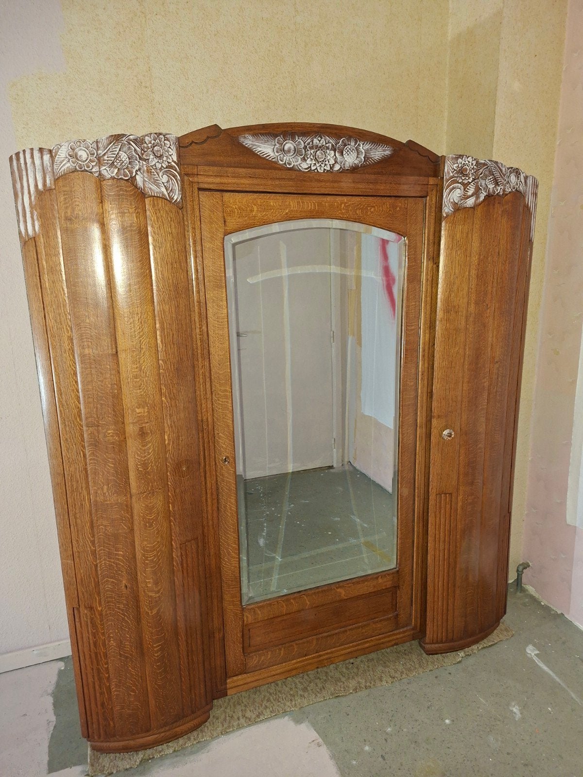 Oude kleerkast., Enlèvement