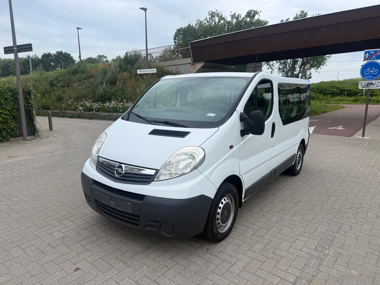 OPEL VIVARO 2.0TDCI 2014 80000KM AIRCO EN KEURING 9PL, Auto's, Euro 5, Stof, Particulier, Te koop