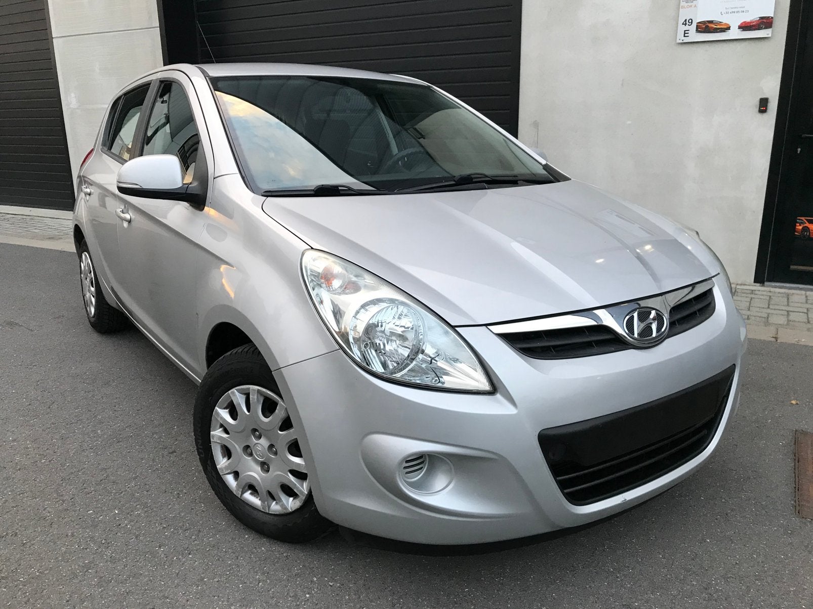 Hyundai i20-1.4i-Automatic-1ST handairco, Auto's, Stof, 1396 cc, Elektrische ramen, https://public.car-pass.be/vhr/bc43af4c-b2dd-4aa0-a9ea-af91f9ce6482