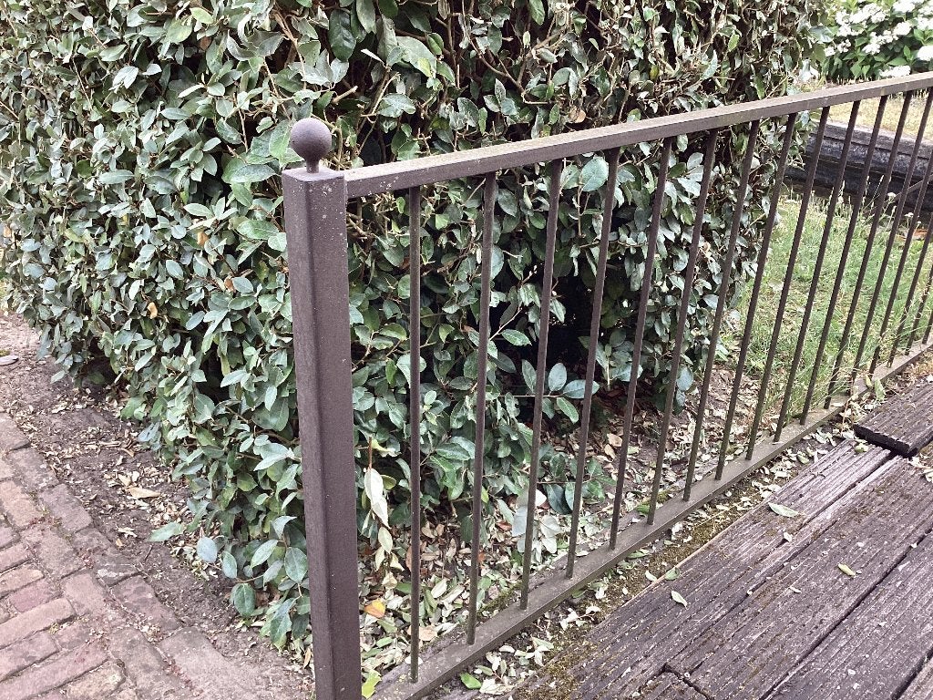 Gepoedercoat hekwerk ( bruin) 6.75m, Tuin en Terras, Tuinhekken en Hekwerk, Ophalen, Zo goed als nieuw, Overige materialen, Sierhekwerk