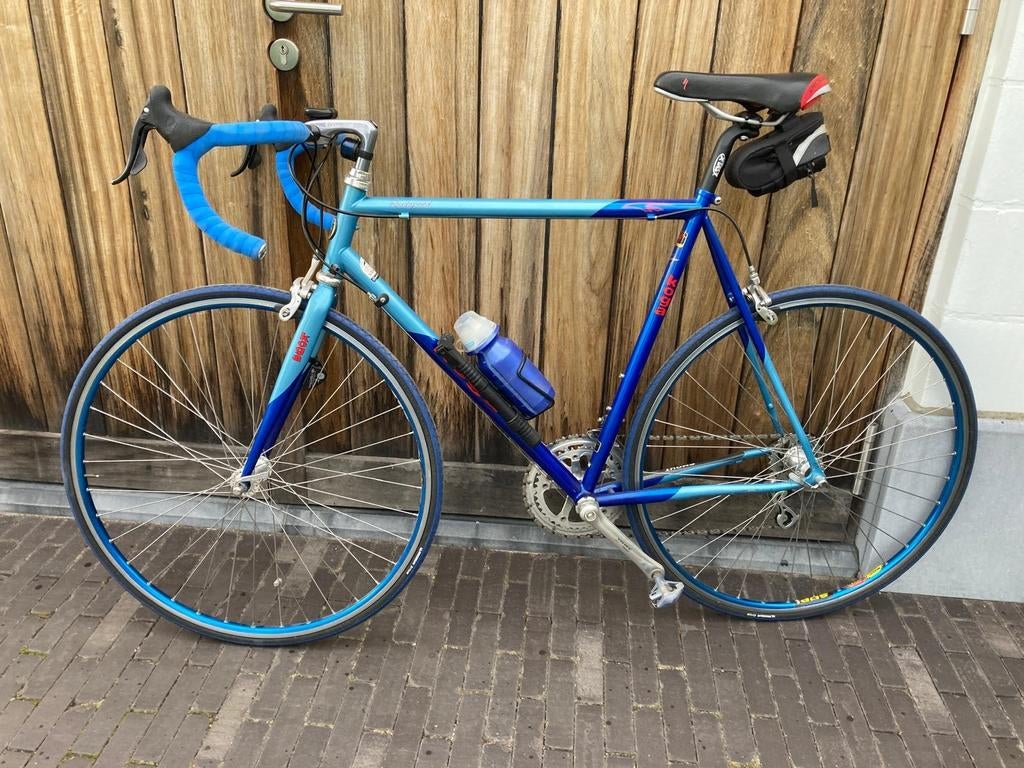 Blauwe racefiets Koga Miyata, Enlèvement, Koga Miyata