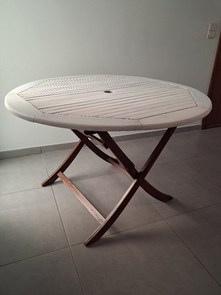 mooie ronde houten plooibare tuintafel, Ophalen, Zo goed als nieuw