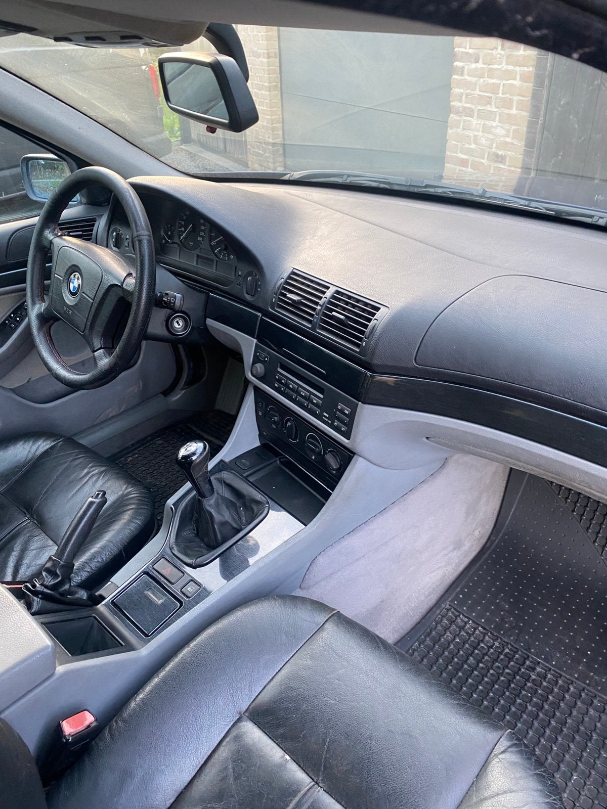 Bmw e39 520i, foto 2