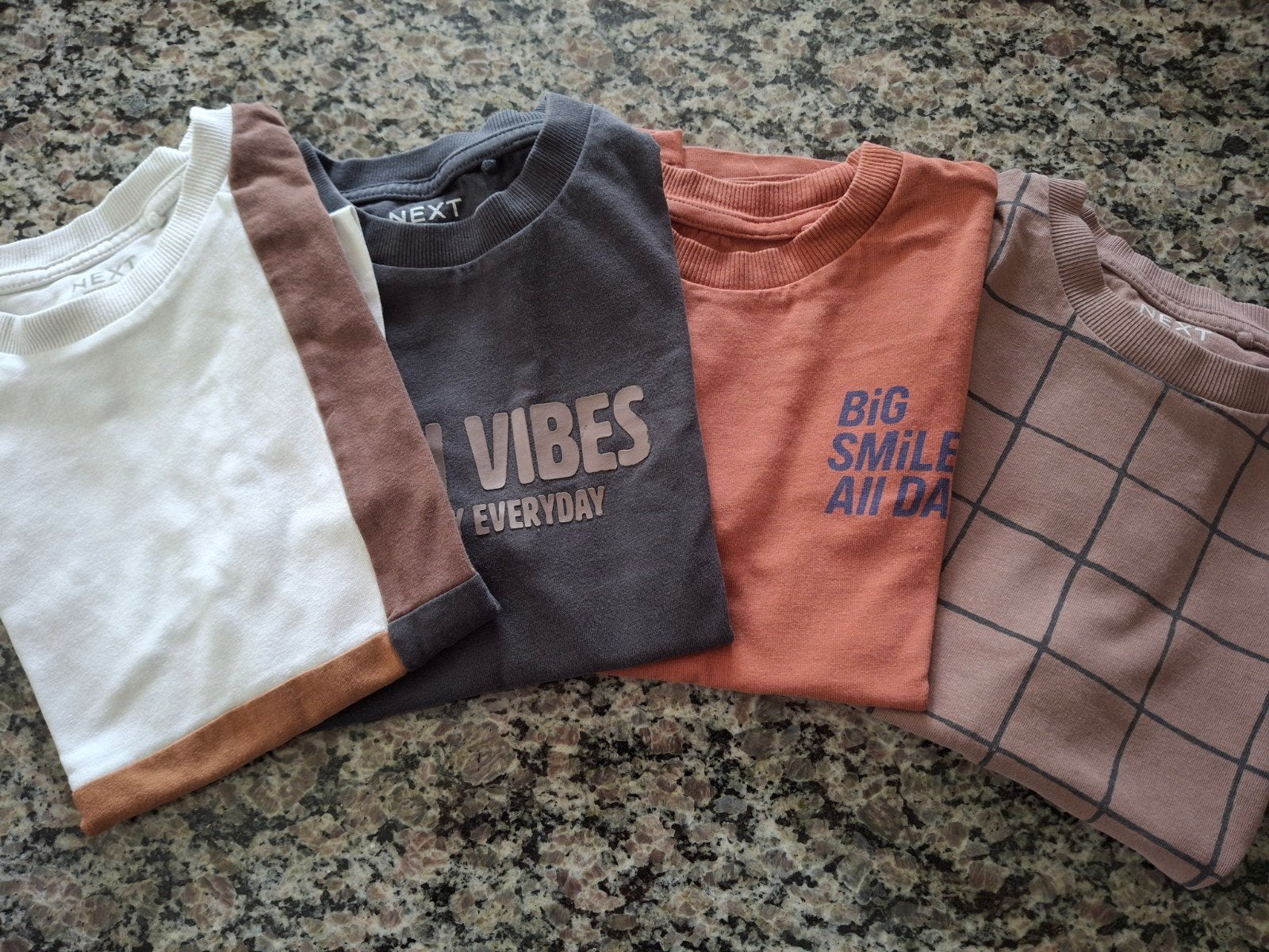 tshirts 3 tot 4 jaar, Enfants & Bébés, Paquets de vêtements pour enfants, Enlèvement