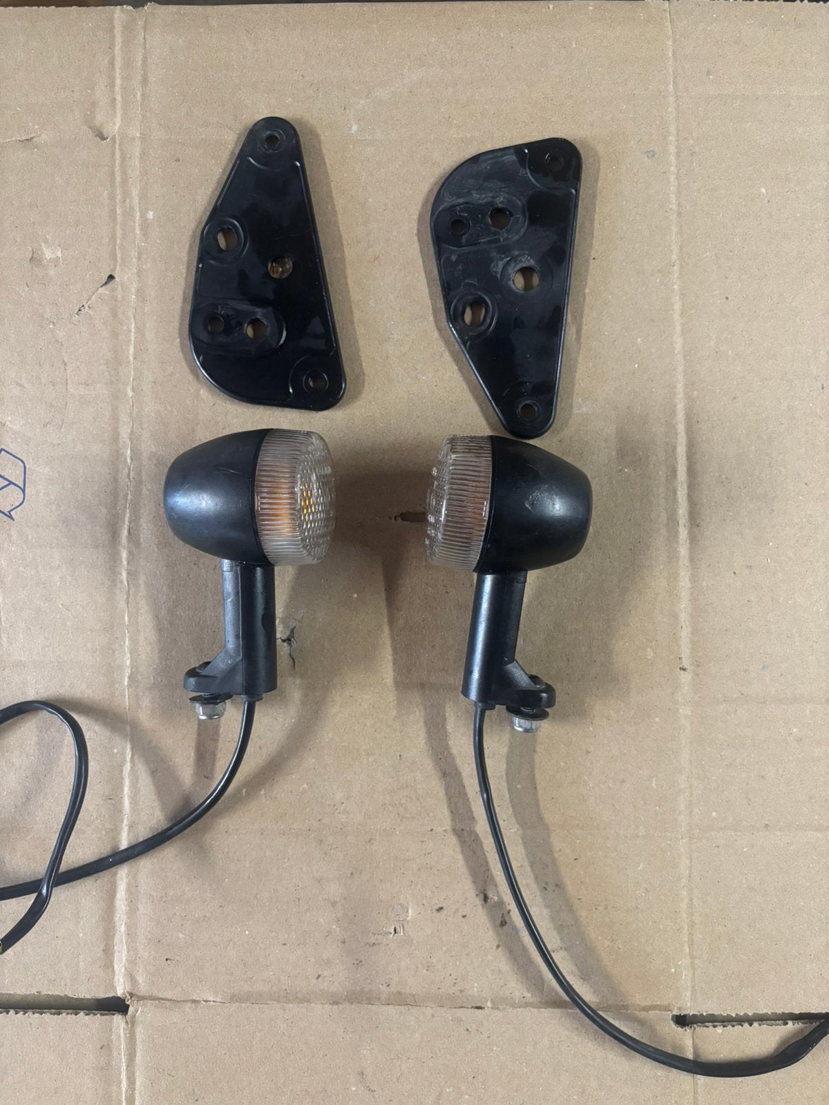 Clignotant d’origine pour derbi senda et drd 50, Vélos & Vélomoteurs, Enlèvement ou Envoi, Comme neuf