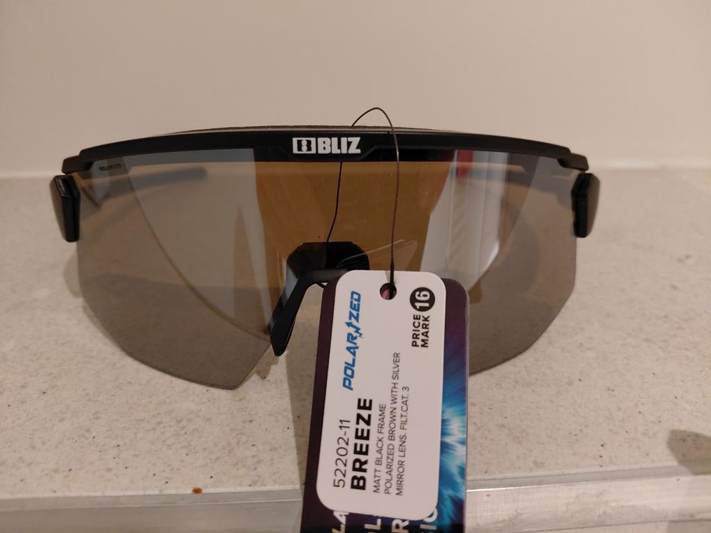 Nieuwe Breeze sportbril, Enlèvement