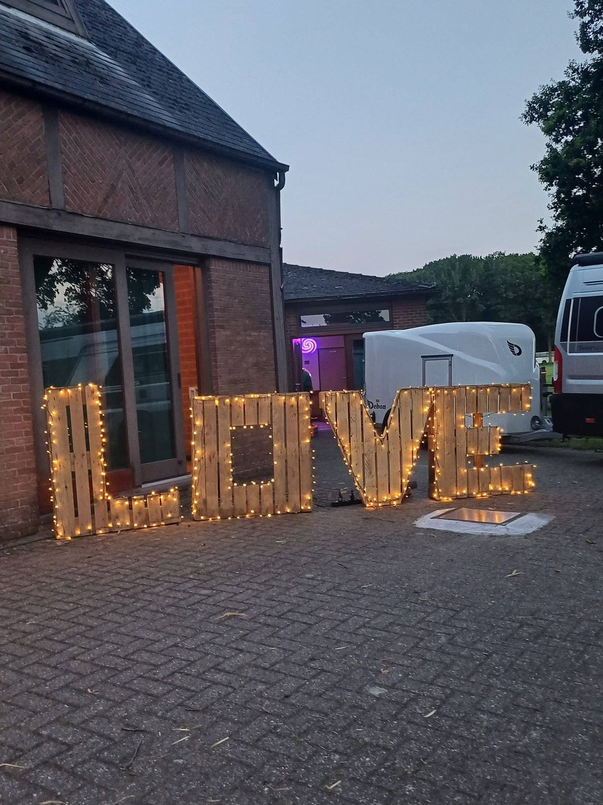 Letters LOVE, Hobby en Vrije tijd, Ophalen, Zo goed als nieuw