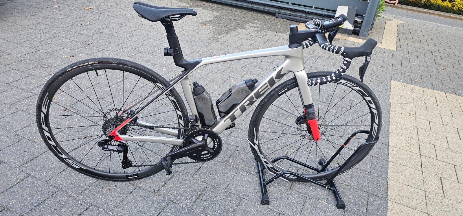 Trek madone sl7 génération 8 ultegra di2, Vélos & Vélomoteurs, Enlèvement