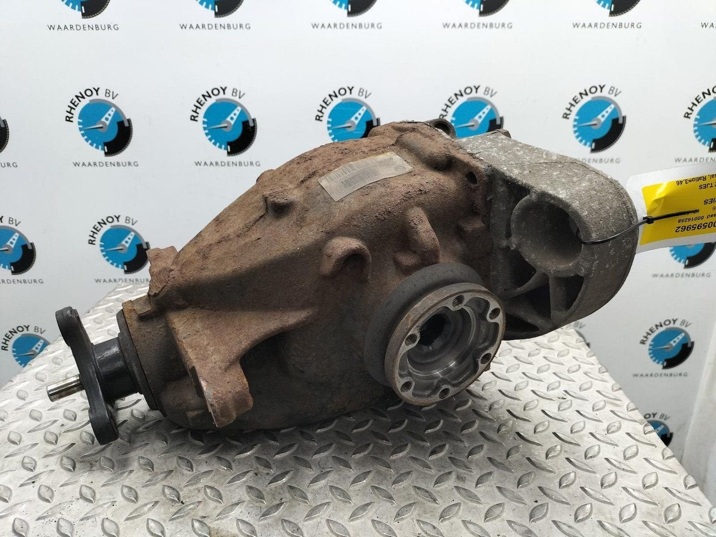 BMW 1 SERIES E87 130i Cup DIFFERENTIEEL / CARDAN 2006, Autos : Pièces & Accessoires, Autres pièces automobiles, Utilisé, ARN reconnu
