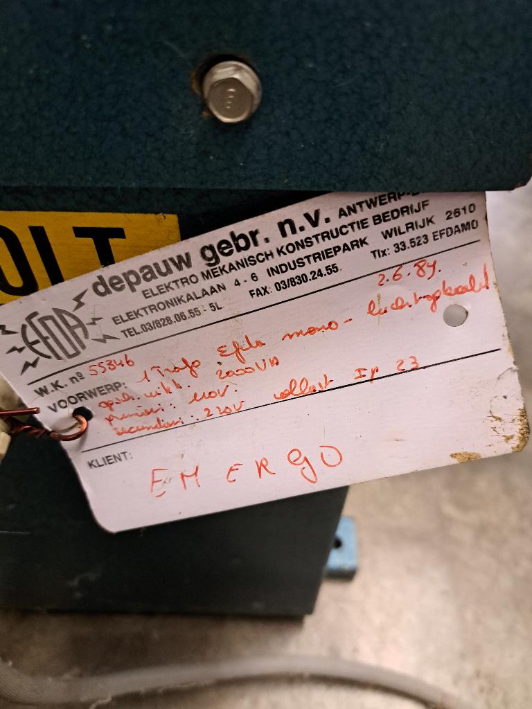 Autotransformateur biphasé 2kVA 220V<-->110V, Enlèvement, Comme neuf